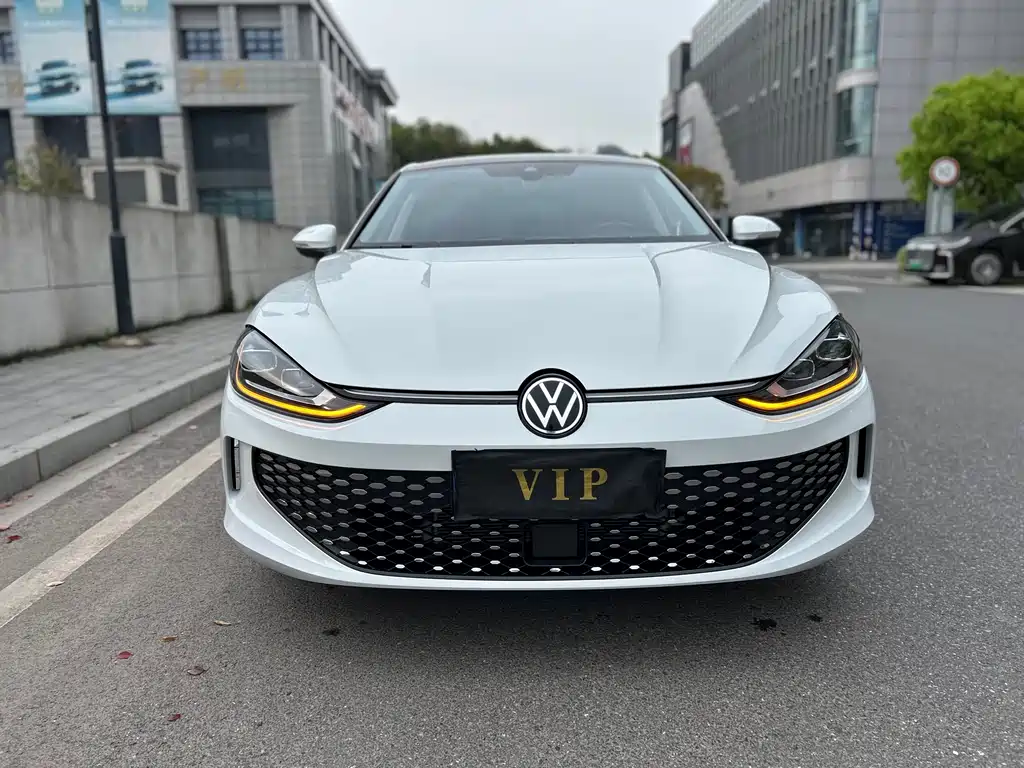 Volkswagen Lamando 2025 Lamando L 280TSI DSG Cool Spice Edition 2025 - thumbnail 2