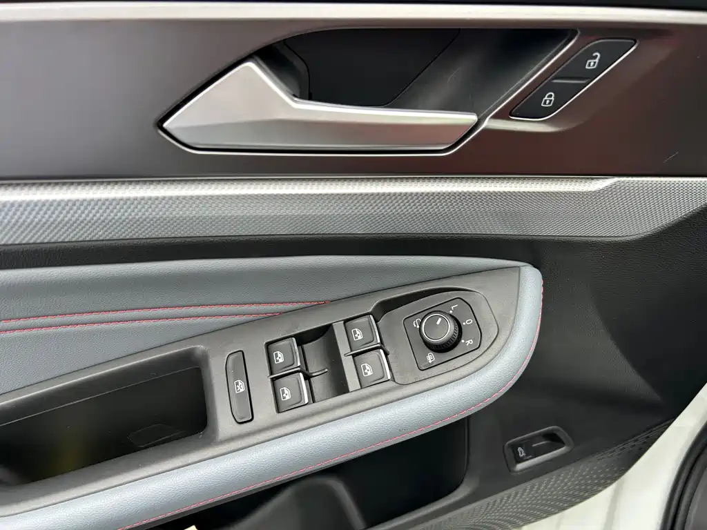 Volkswagen Lamando 2025 Lamando L 280TSI DSG Cool Spice Edition 2025 - thumbnail 27