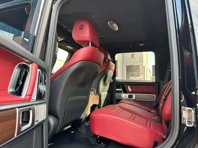 Mercedes-Benz Mercedes-Benz G-Class 2026 G 450 d 2026 - thumbnail 8
