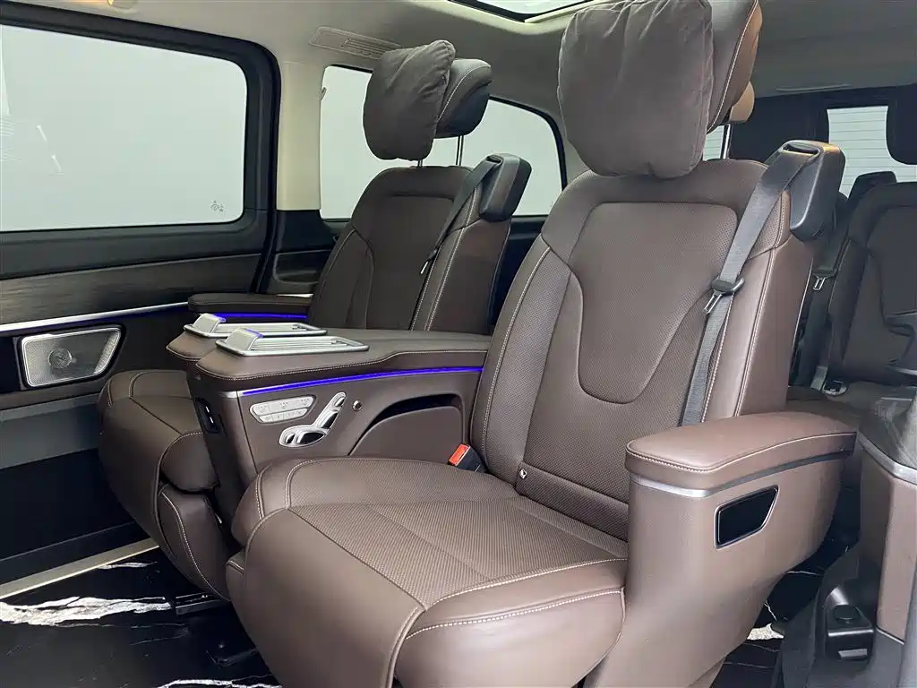 Mercedes-Benz Mercedes-Benz V-Class 2024 V 300 L Long Wheelbase Luxury Edition 2025 - thumbnail 7