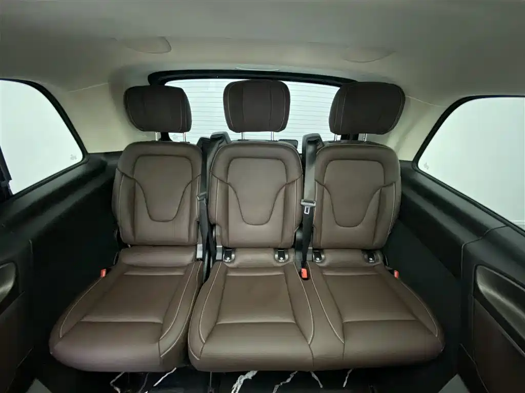 Mercedes-Benz Mercedes-Benz V-Class 2024 V 300 L Long Wheelbase Luxury Edition 2025 - thumbnail 11