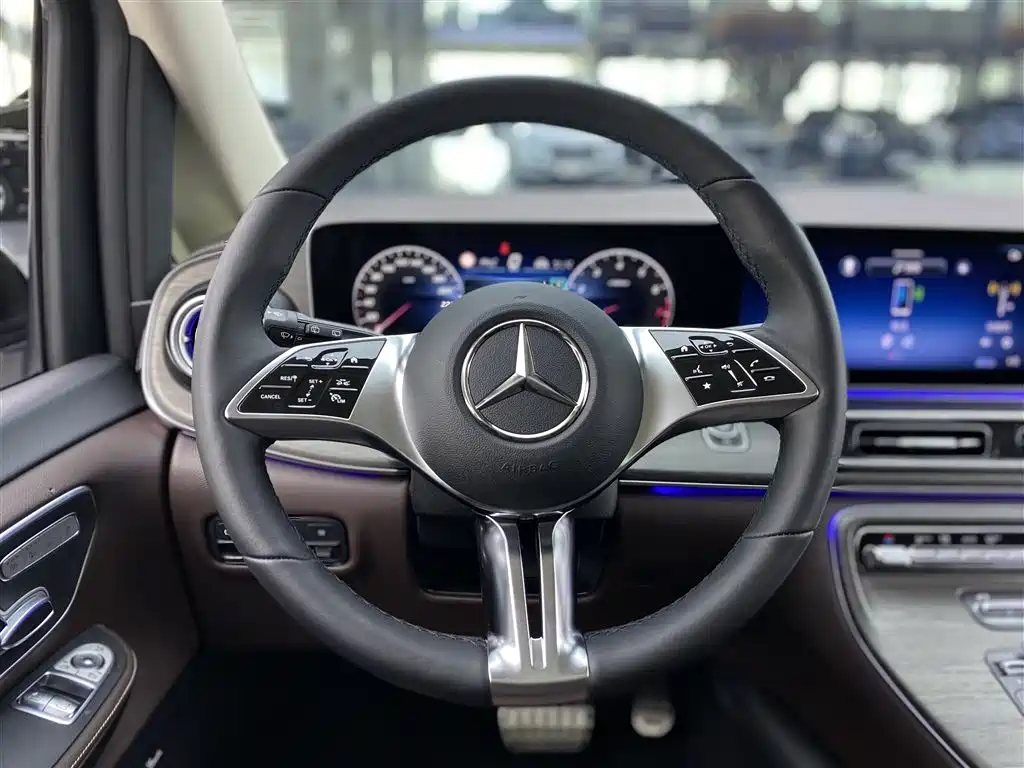 Mercedes-Benz Mercedes-Benz V-Class 2024 V 300 L Long Wheelbase Luxury Edition 2025 - thumbnail 14