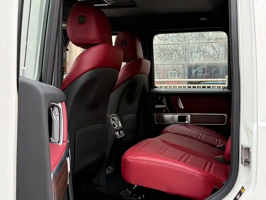 Mercedes-Benz Mercedes-Benz G-Class 2026 G 450 d 2026 - thumbnail 9