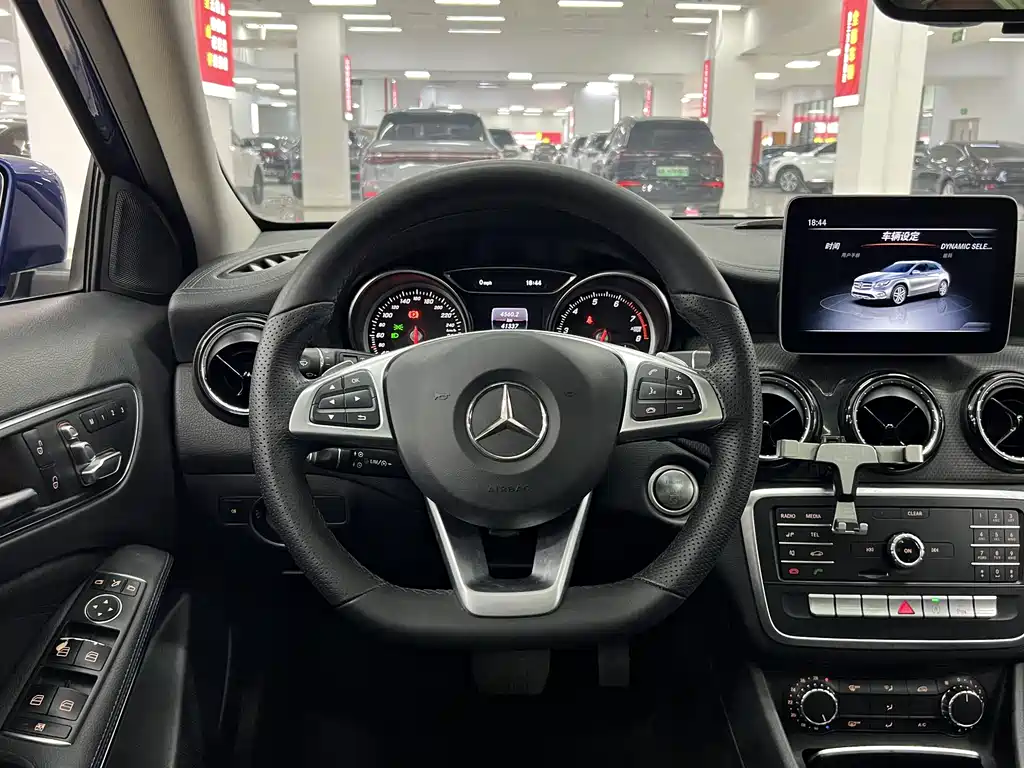 Mercedes-Benz Mercedes-Benz GLA 2019 GLA 200 Style 2019 - thumbnail 9