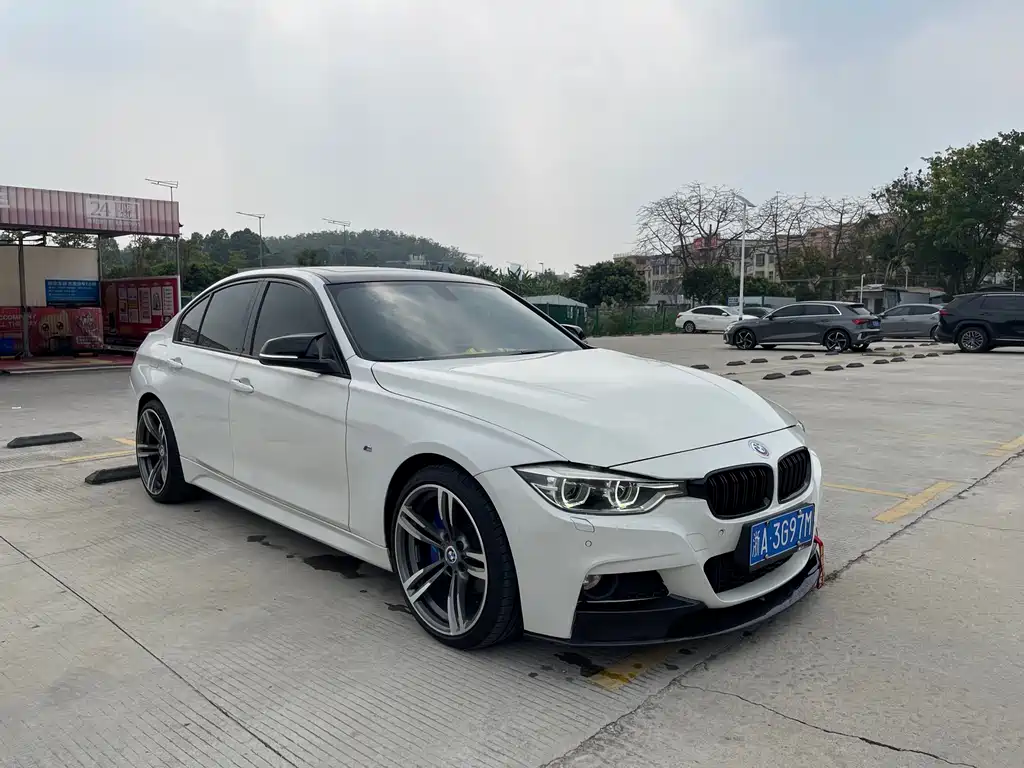 BMW BMW 3 Series 2016 320i Fashion Edition 2015 - thumbnail 2
