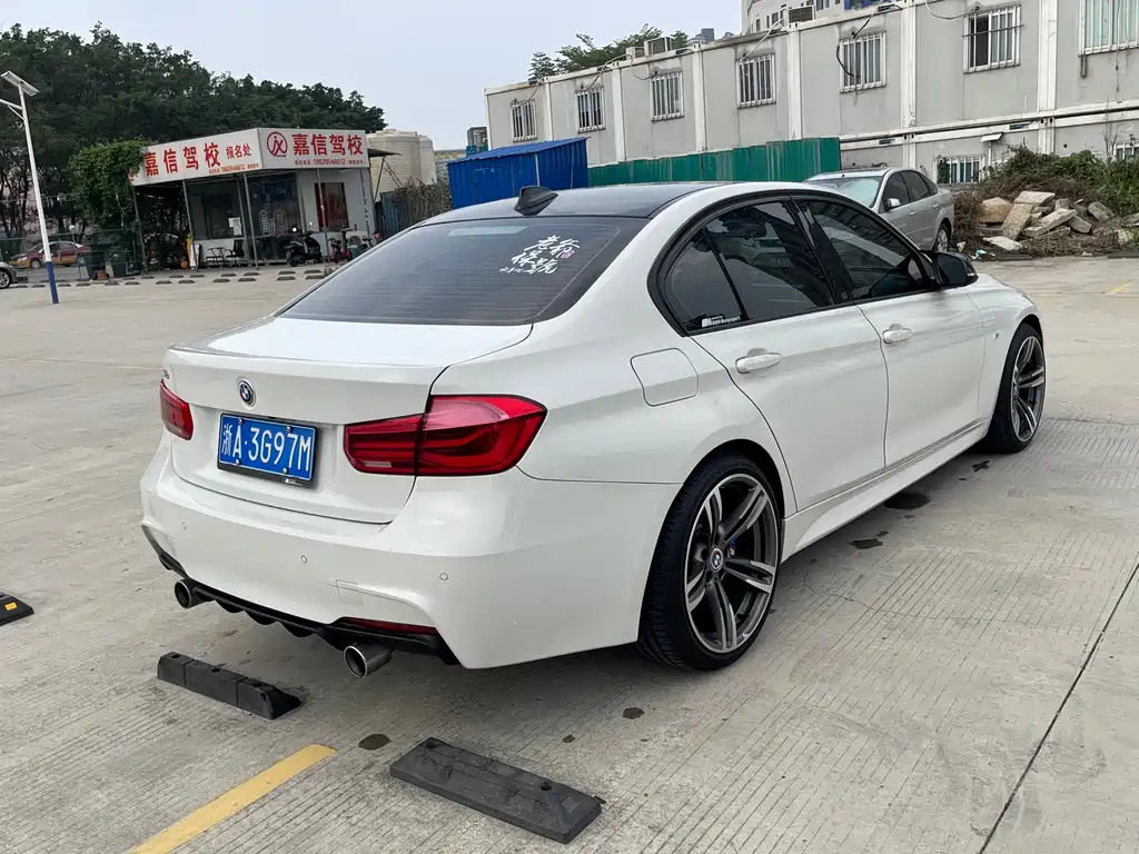 BMW BMW 3 Series 2016 320i Fashion Edition 2015 - thumbnail 3