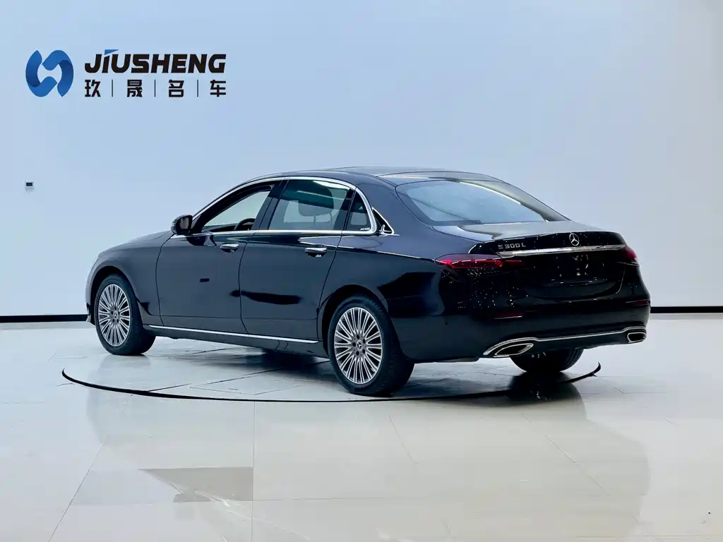 Mercedes-Benz Mercedes-Benz E-Class 2023 Facelift E 300 L Fashion Edition 2023 - thumbnail 3