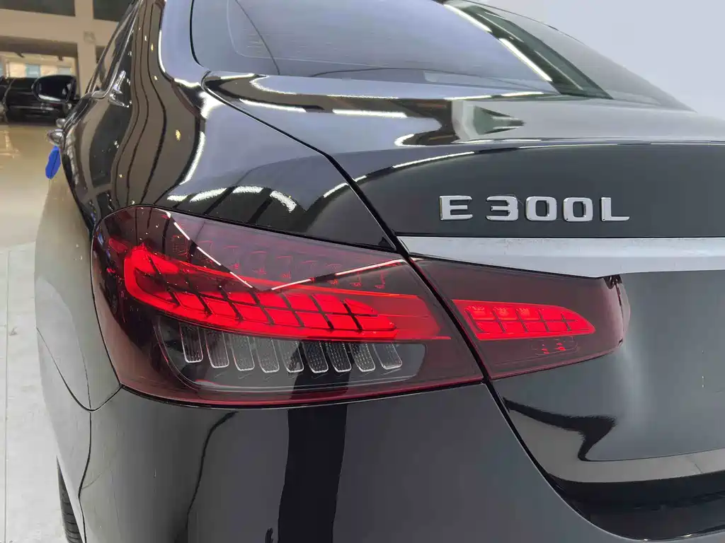 Mercedes-Benz Mercedes-Benz E-Class 2023 Facelift E 300 L Fashion Edition 2023 - thumbnail 7
