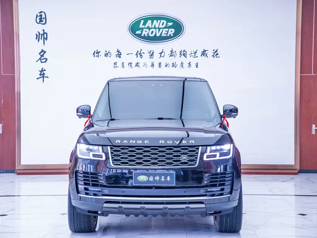 Land Rover Range Rover 2022 3.0 L6 400PS Vogue Long Classic Edition 2022 - thumbnail 2