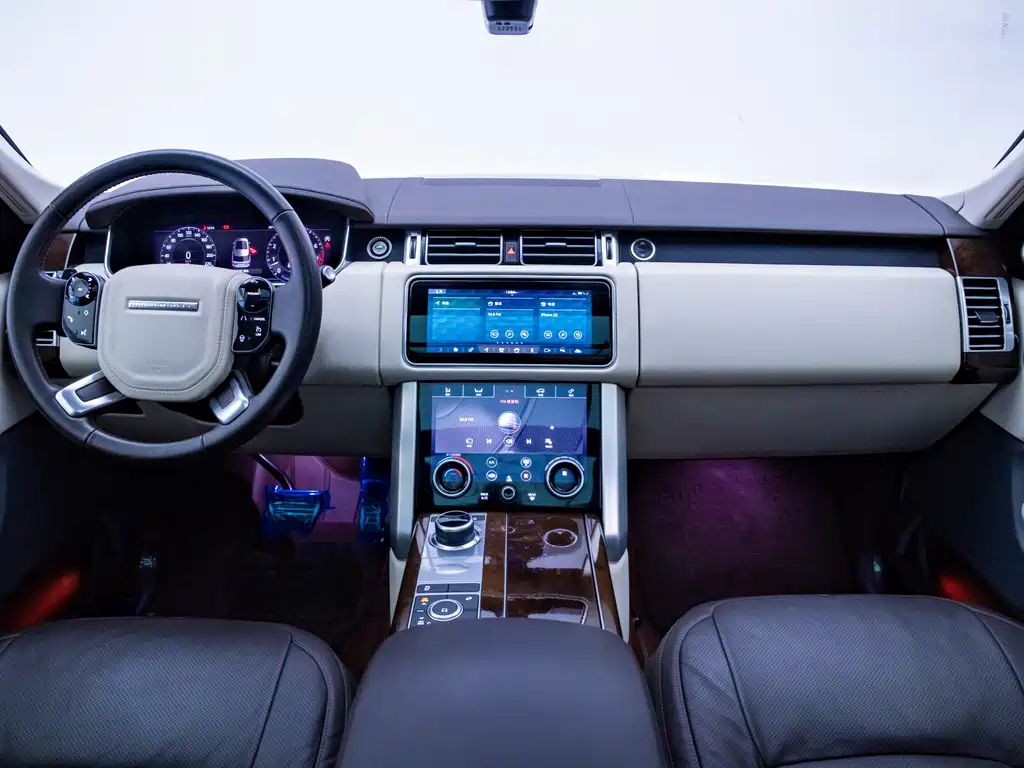 Land Rover Range Rover 2022 3.0 L6 400PS Vogue Long Classic Edition 2022 - thumbnail 7