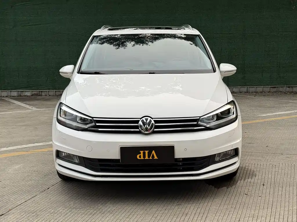 Volkswagen Volkswagen Touran 2016 Touran L 330TSI DSG Luxury Edition 2016 - thumbnail 6