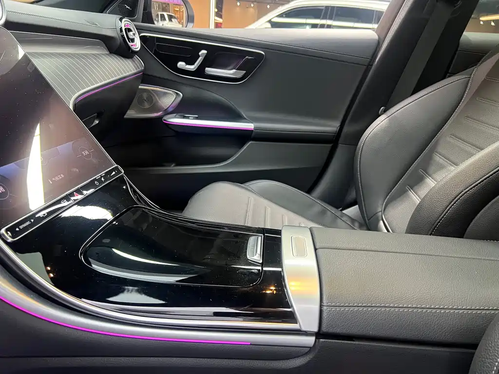 Mercedes-Benz Mercedes-Benz C-Class 2023 C 260 L Night Sport Edition 2022 - thumbnail 9