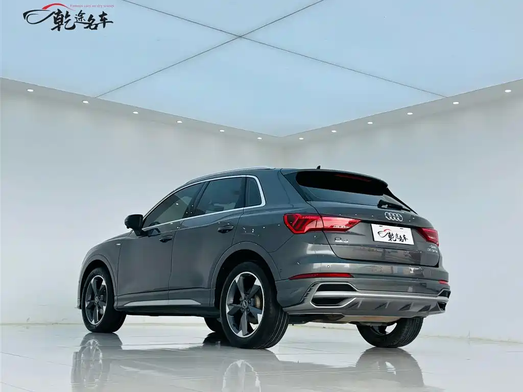 Audi Audi Q3 2021 35 TFSI Fashion Dynamic Model 2021 - thumbnail 5