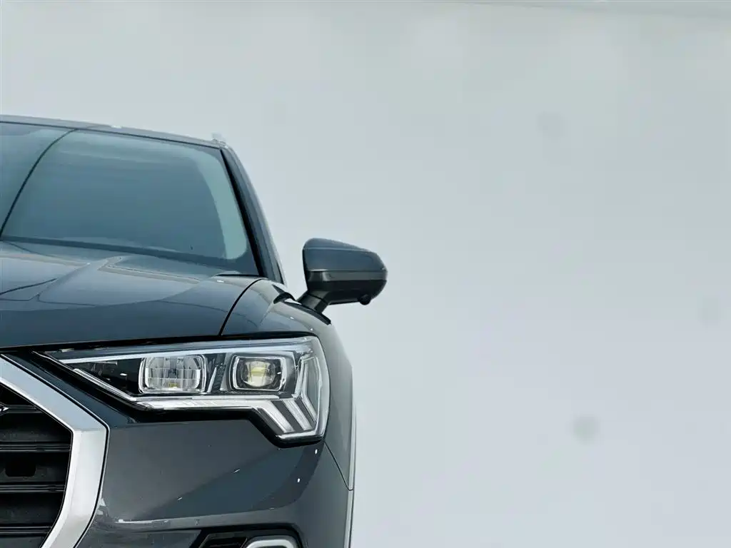 Audi Audi Q3 2021 35 TFSI Fashion Dynamic Model 2021 - thumbnail 10