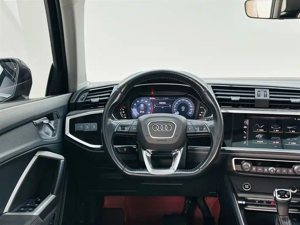 Audi Audi Q3 2021 35 TFSI Fashion Dynamic Model 2021 - thumbnail 17