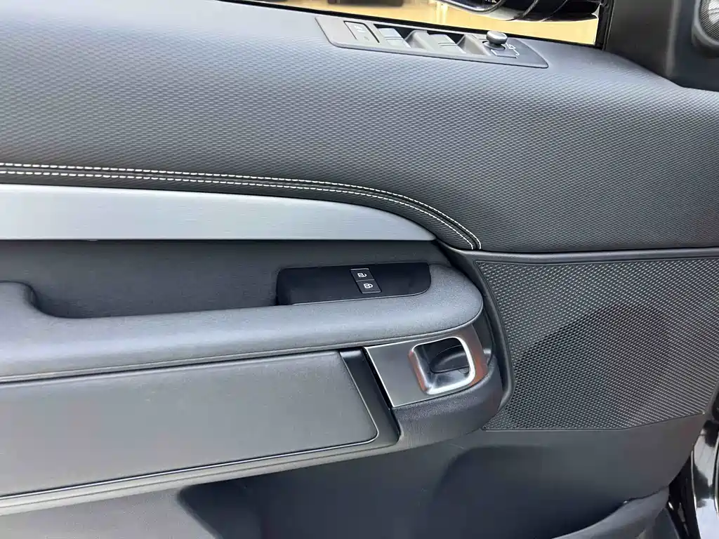 Land Rover Discovery 2021 360PS R-Dynamic S 2022 - thumbnail 26