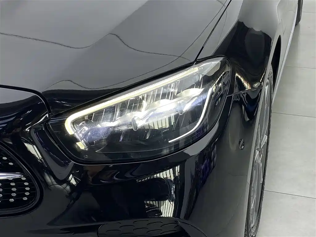 Mercedes-Benz Mercedes-Benz E-Class 2021 E 300 L Sport Fashion Edition 2020 - thumbnail 28