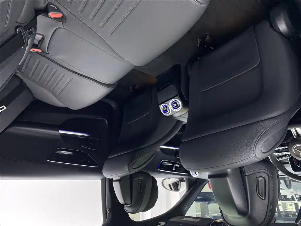 Mercedes-Benz Mercedes-Benz C-Class 2025 C 260 L Sport Edition 2025 - thumbnail 7