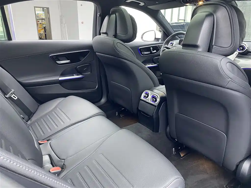 Mercedes-Benz Mercedes-Benz C-Class 2025 C 260 L Sport Edition 2025 - thumbnail 12