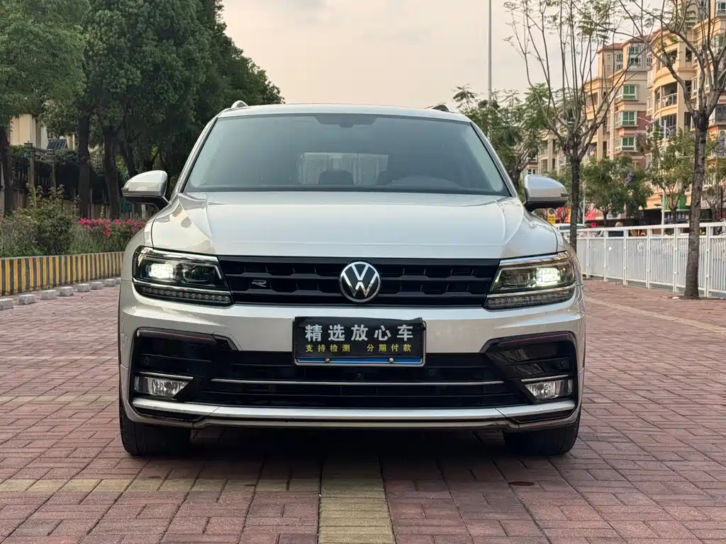 Volkswagen Volkswagen Tiguan L 2021 380TSI Automatic AWD R-Line Edition 7-seater 2021 - thumbnail 2
