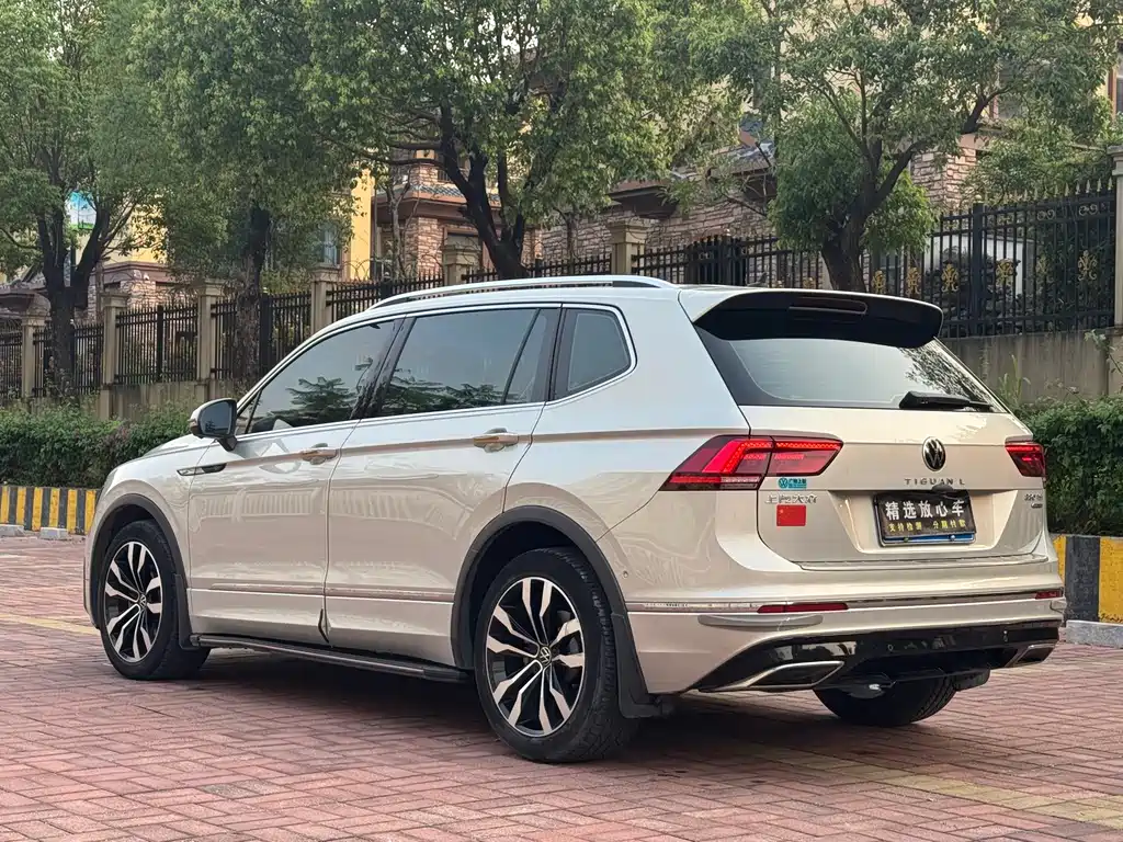 Volkswagen Volkswagen Tiguan L 2021 380TSI Automatic AWD R-Line Edition 7-seater 2021 - thumbnail 6