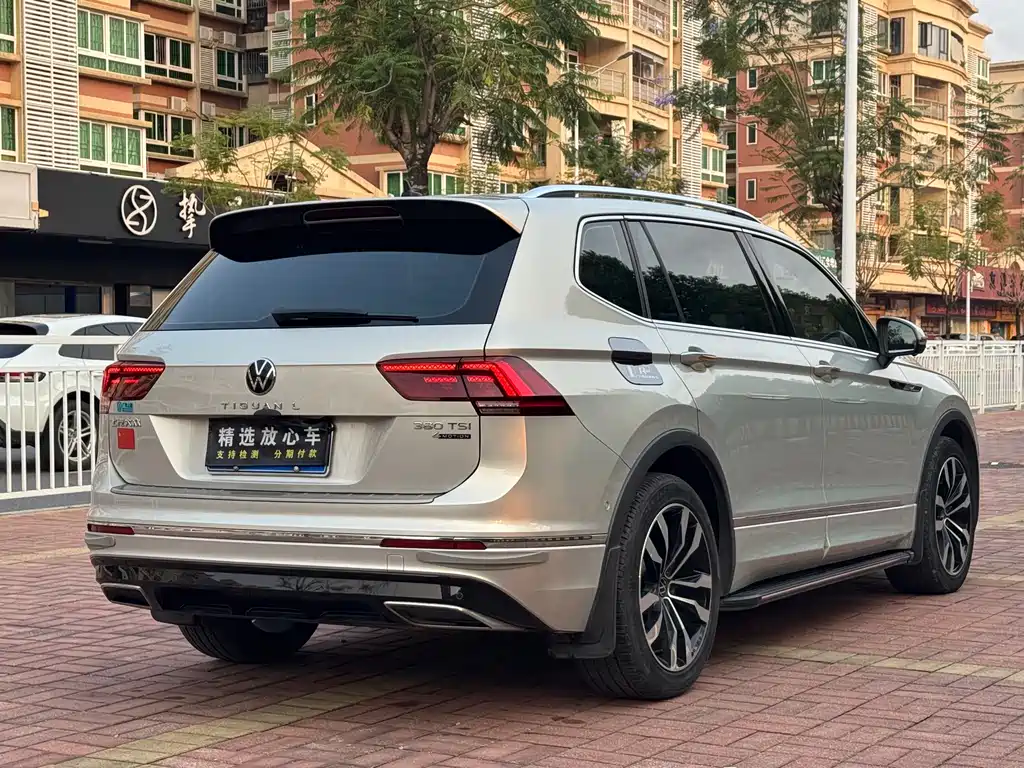 Volkswagen Volkswagen Tiguan L 2021 380TSI Automatic AWD R-Line Edition 7-seater 2021 - thumbnail 7