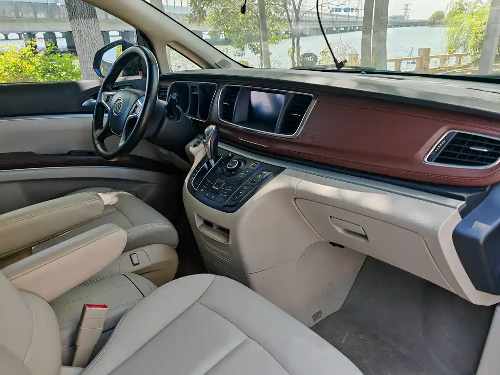 Buick Buick GL8 2018 28T Luxury Model VI 2020 - thumbnail 8