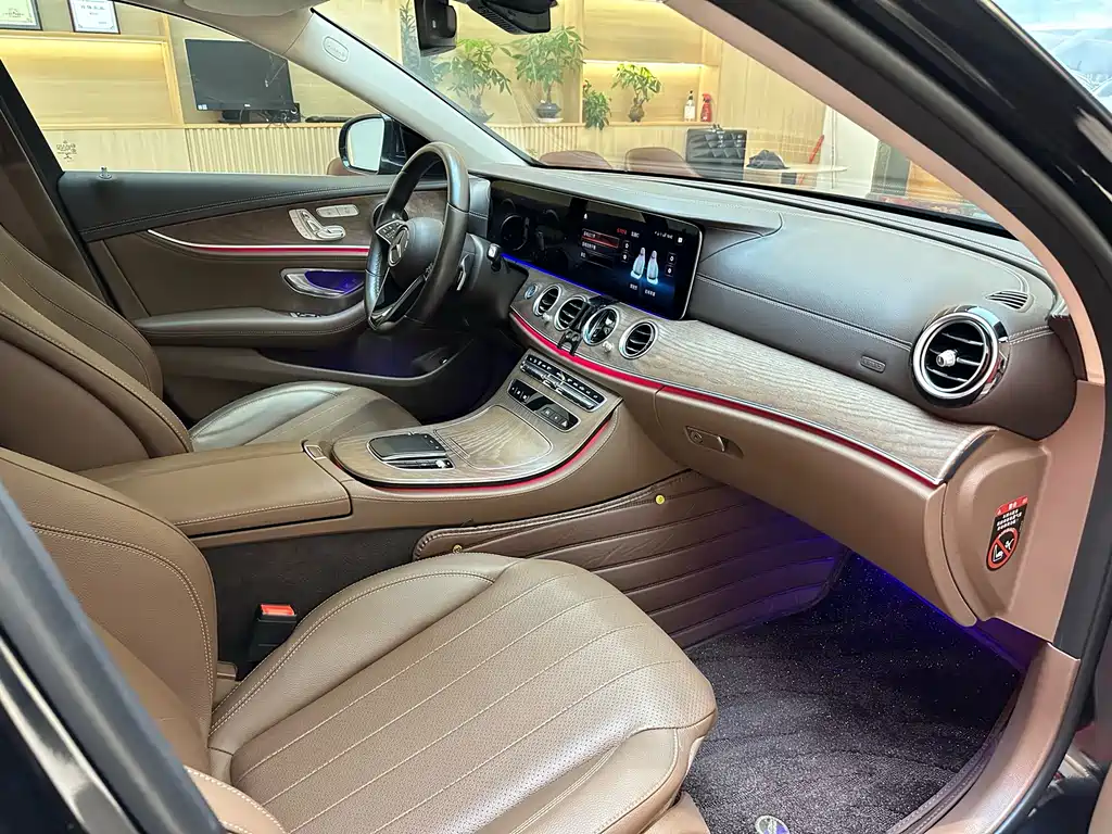 Mercedes-Benz Mercedes-Benz E-Class 2021 Facelift E 300 L Fashion Edition 2021 - thumbnail 13
