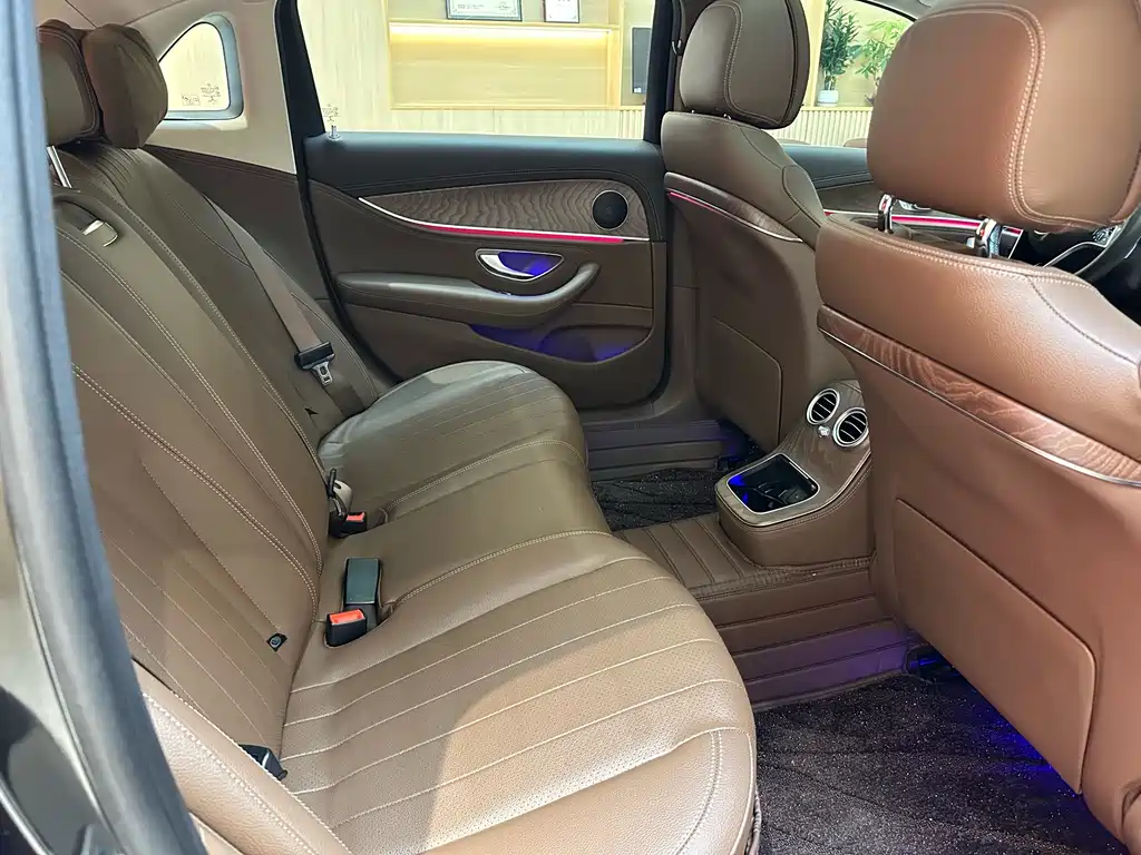 Mercedes-Benz Mercedes-Benz E-Class 2021 Facelift E 300 L Fashion Edition 2021 - thumbnail 18