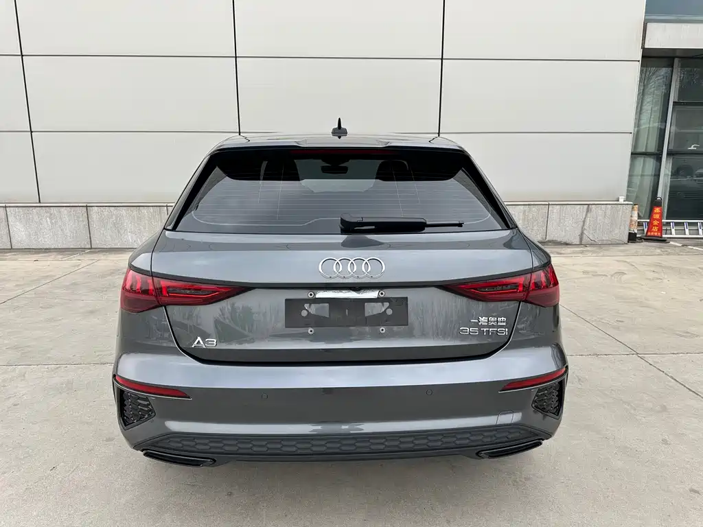 Audi Audi A3 2022 Sportback 35 TFSI Fashion Sport Model 2022 - thumbnail 11
