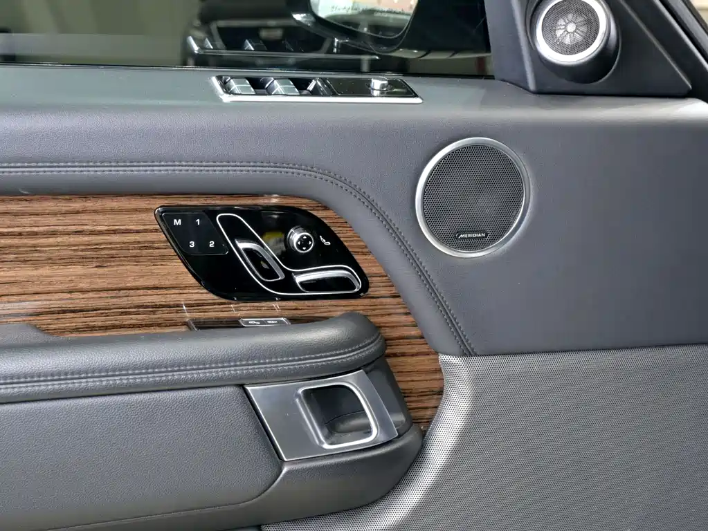 Land Rover Range Rover 2018 3.0T SC V6 US Specification 2018 - thumbnail 18