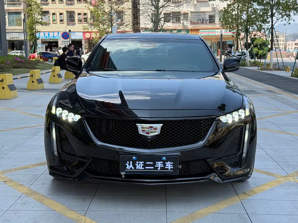Cadillac Cadillac CT5 2020 28T Platinum Sport Edition 2020 - thumbnail 2
