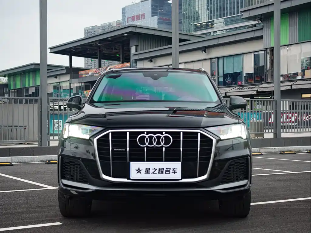 Audi Audi Q7 2021 55 TFSI quattro S line Sport 2021 - thumbnail 4