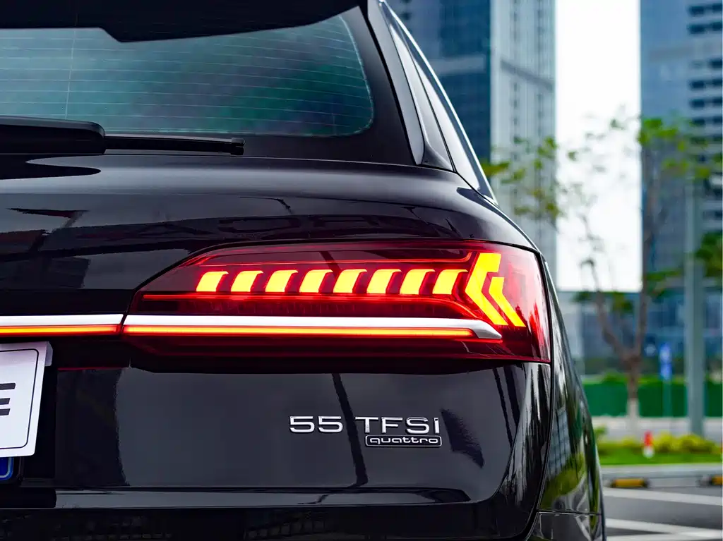 Audi Audi Q7 2021 55 TFSI quattro S line Sport 2021 - thumbnail 6