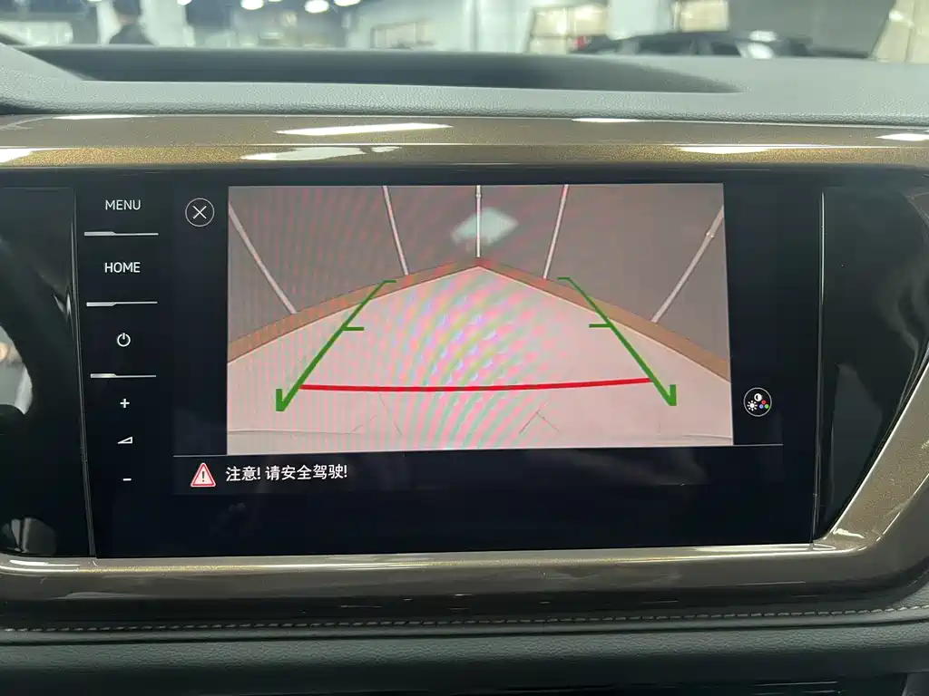 Volkswagen Tharu 2022 280TSI Front-Wheel Drive Luxury Edition 2022 - thumbnail 16