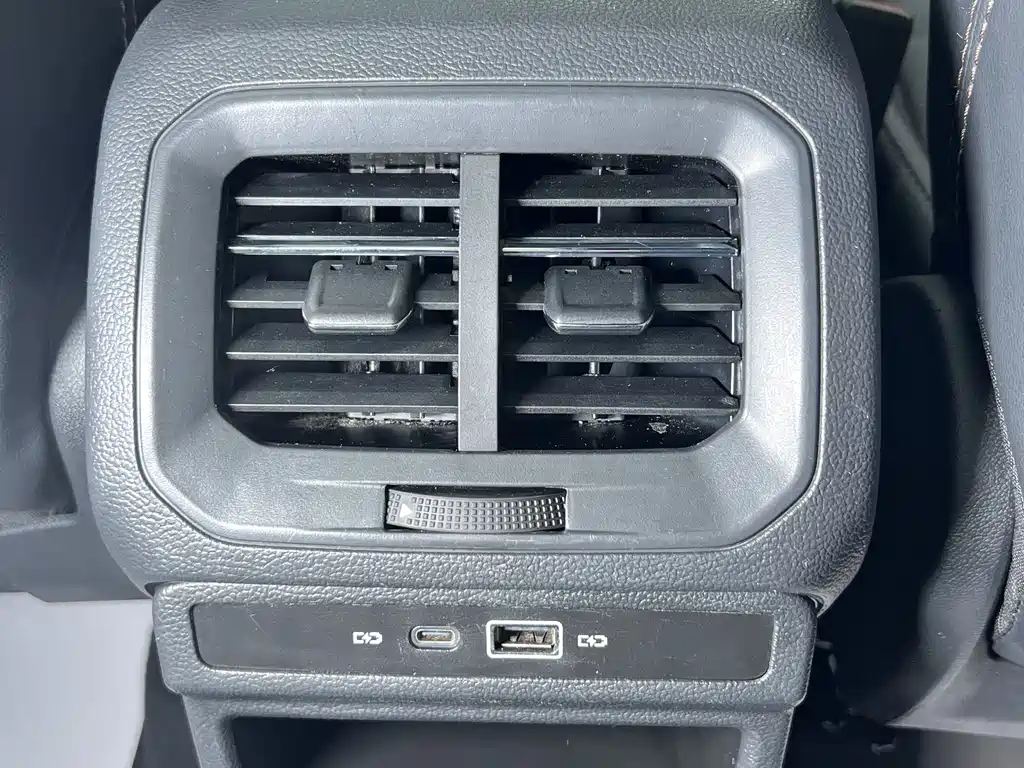 Volkswagen Tharu 2022 280TSI Front-Wheel Drive Luxury Edition 2022 - thumbnail 20