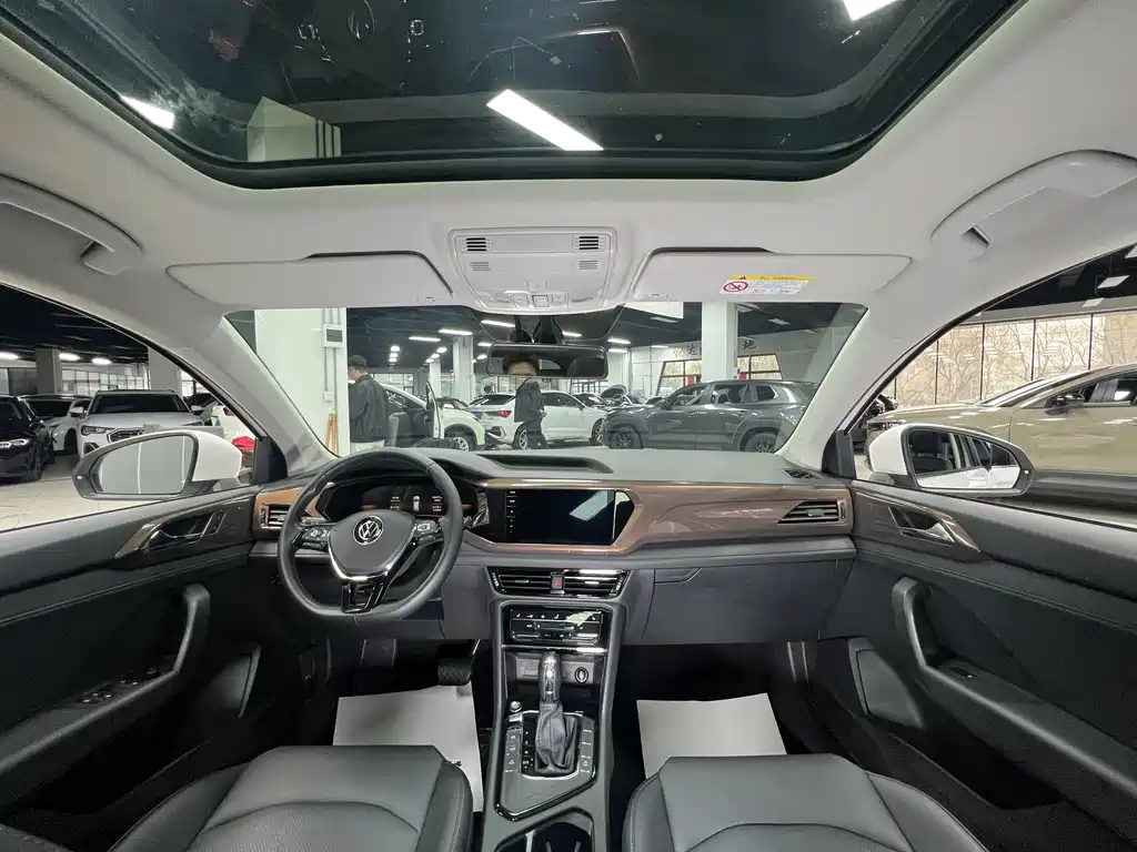 Volkswagen Tharu 2022 280TSI Front-Wheel Drive Luxury Edition 2022 - thumbnail 21