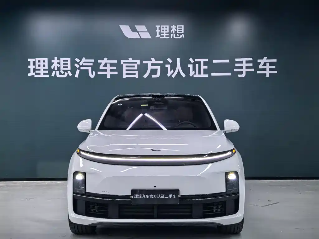 Li Auto Li L7 2025 Ultra Smart Refresh Edition 2025 - thumbnail 2