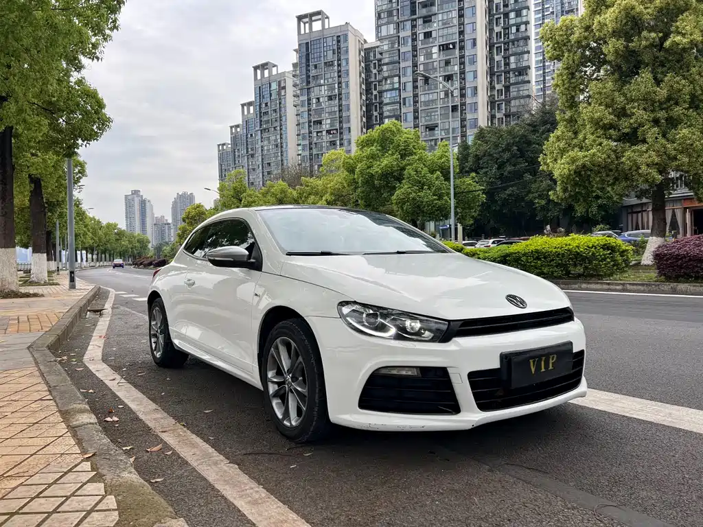 Volkswagen Scirocco 2011 2.0TSI Luxury Edition 2015 - thumbnail 3