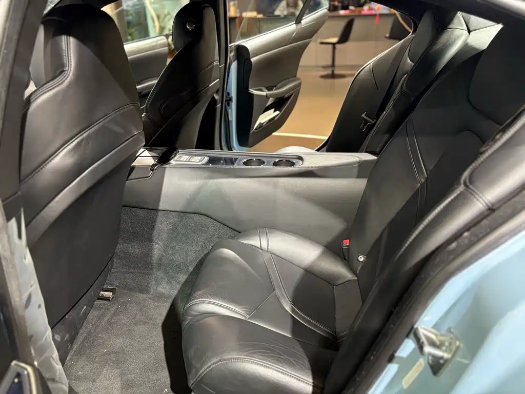 - Fisker Karma 2018 2.0T Hybrid 2020 - thumbnail 17