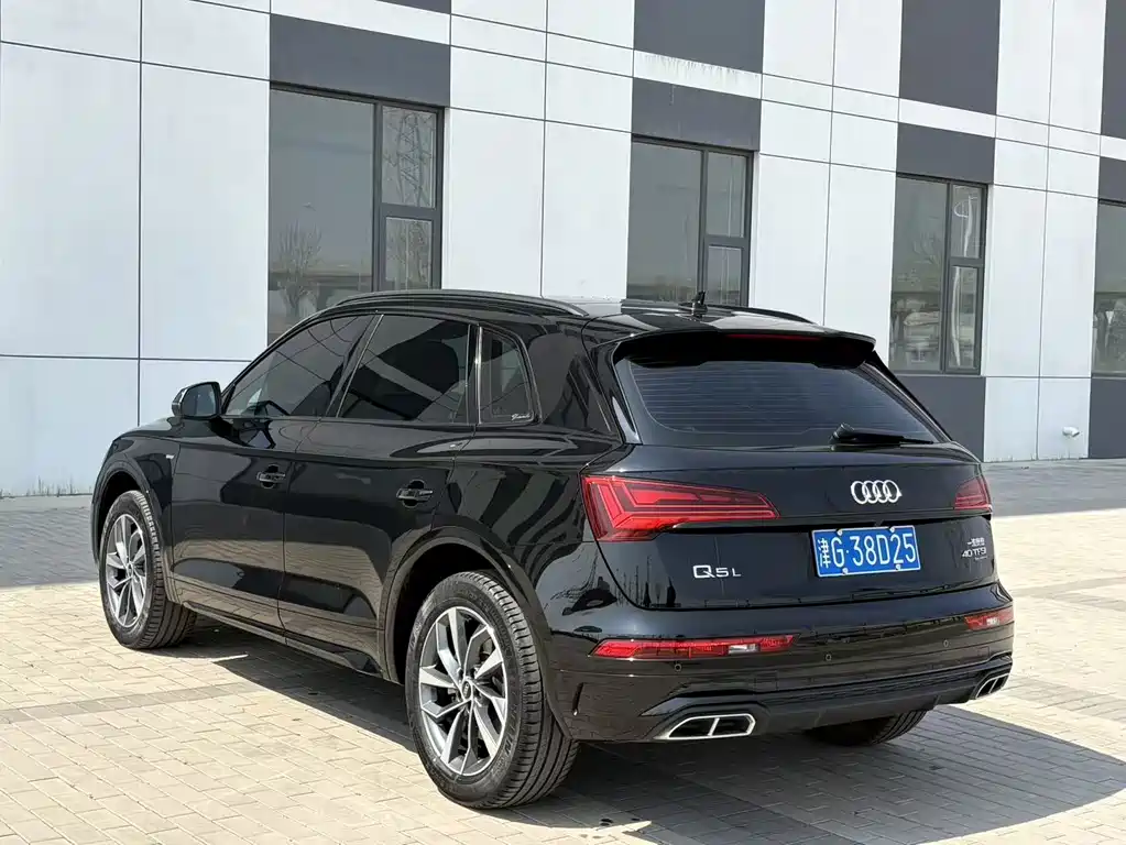 Audi Audi Q5L 2023 40T Luxury Dynamic Model 2023 - thumbnail 9