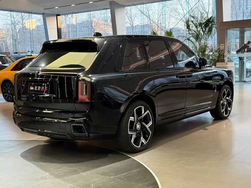 Rolls-Royce Rolls-Royce Cullinan 2025 6.7T Automatic 2025 - thumbnail 5