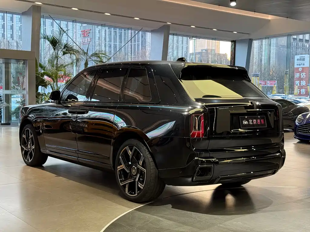 Rolls-Royce Rolls-Royce Cullinan 2025 6.7T Automatic 2025 - thumbnail 6
