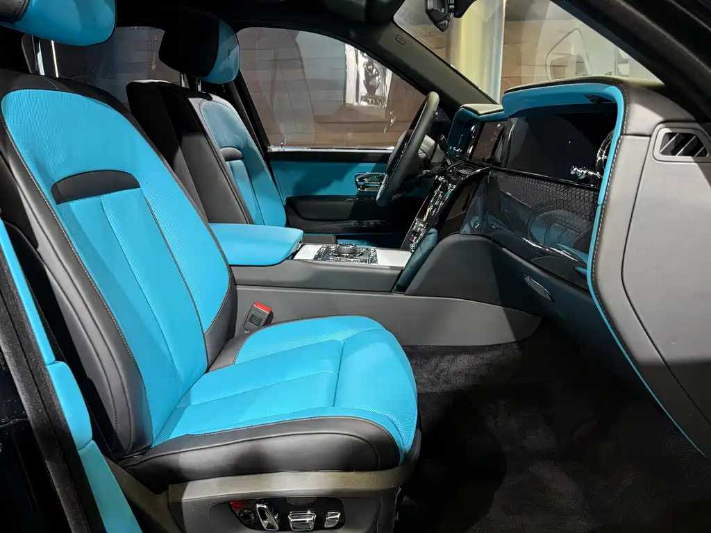 Rolls-Royce Rolls-Royce Cullinan 2025 6.7T Automatic 2025 - thumbnail 20