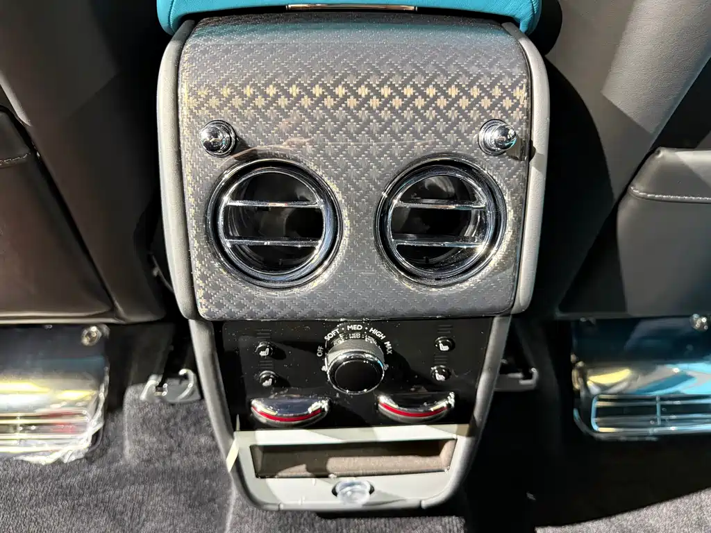 Rolls-Royce Rolls-Royce Cullinan 2025 6.7T Automatic 2025 - thumbnail 22