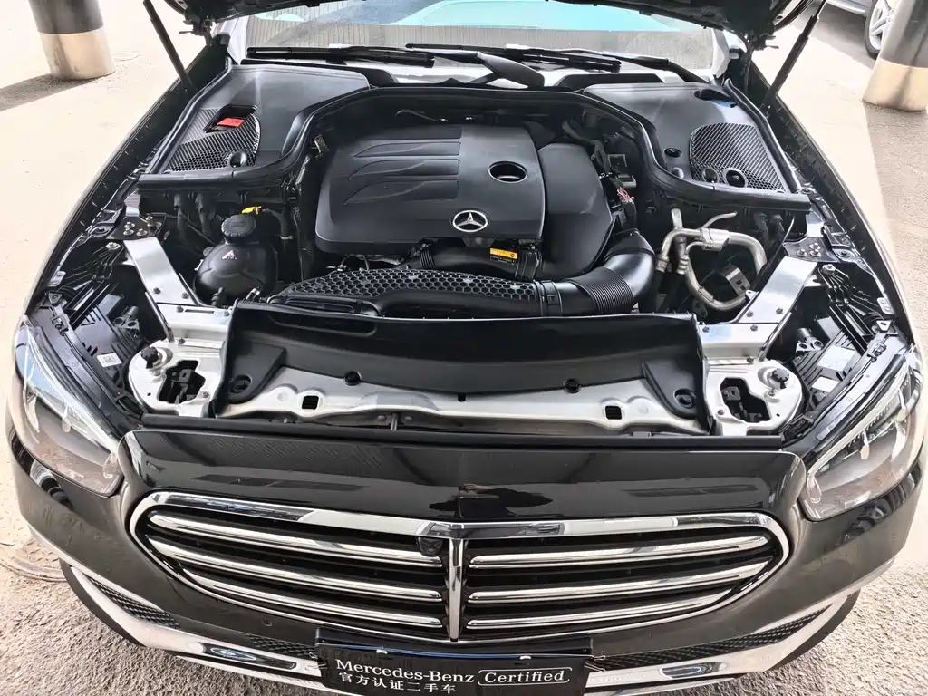 Mercedes-Benz Mercedes-Benz E-Class 2023 Model Year Facelift E 300 L Fashion Edition 2023 - thumbnail 17