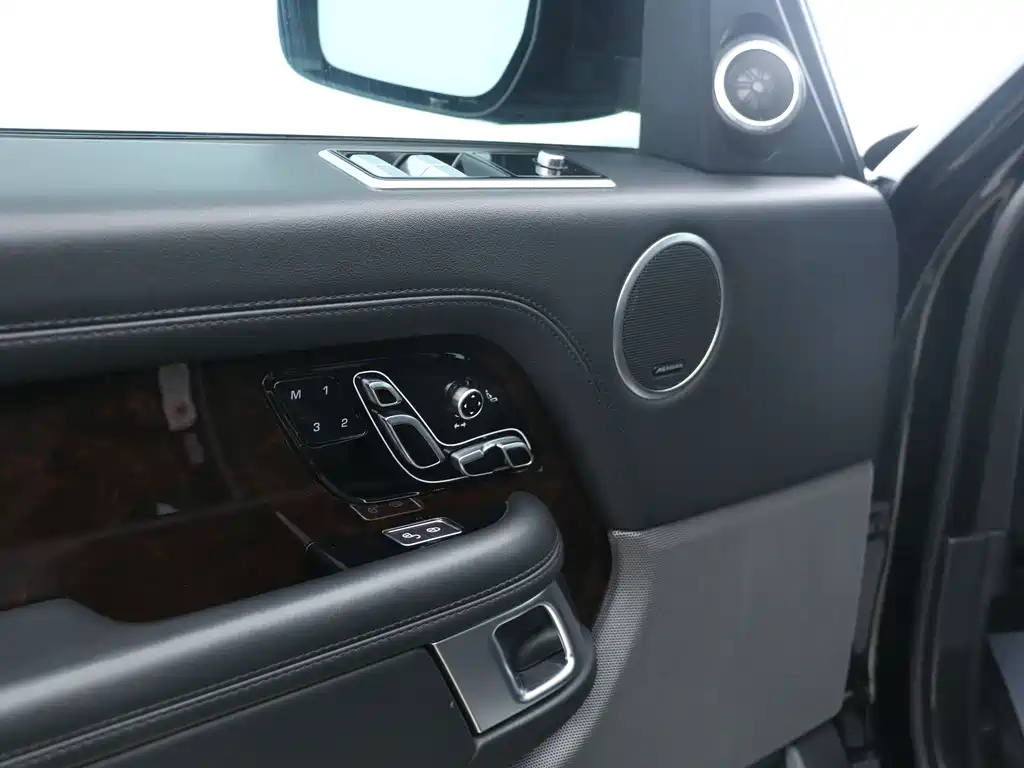Land Rover Range Rover 2020 3.0T Diesel Euro Standard Version 2022 - thumbnail 10