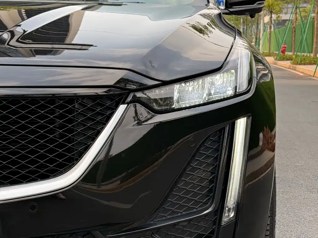 Cadillac Cadillac CT5 2023 28T Luxury 2023 - thumbnail 5