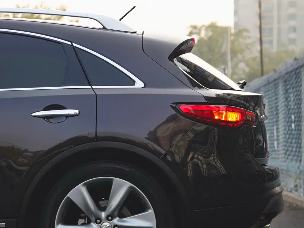 Infiniti Infiniti QX70 2013 3.7L Standard Edition 2013 - thumbnail 5
