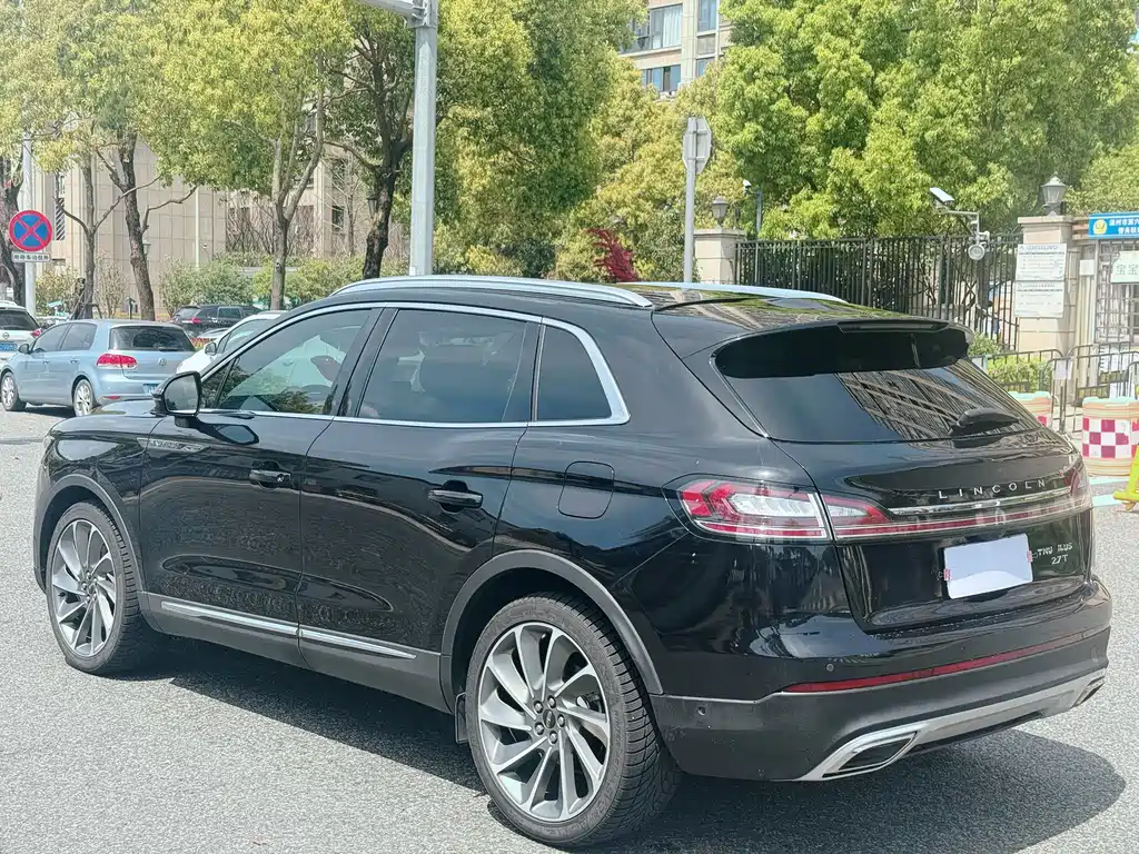 Lincoln Nautilus 2022 2.7T AWD Reserve Elegant 2022 - thumbnail 5